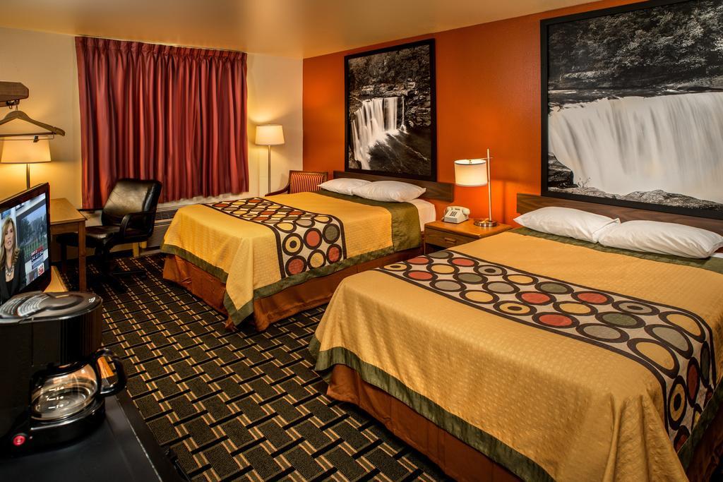 Super 8 By Wyndham Motel Prestonsburg