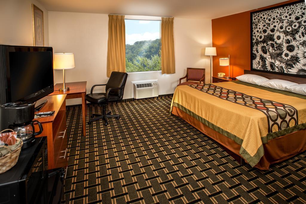Super 8 By Wyndham