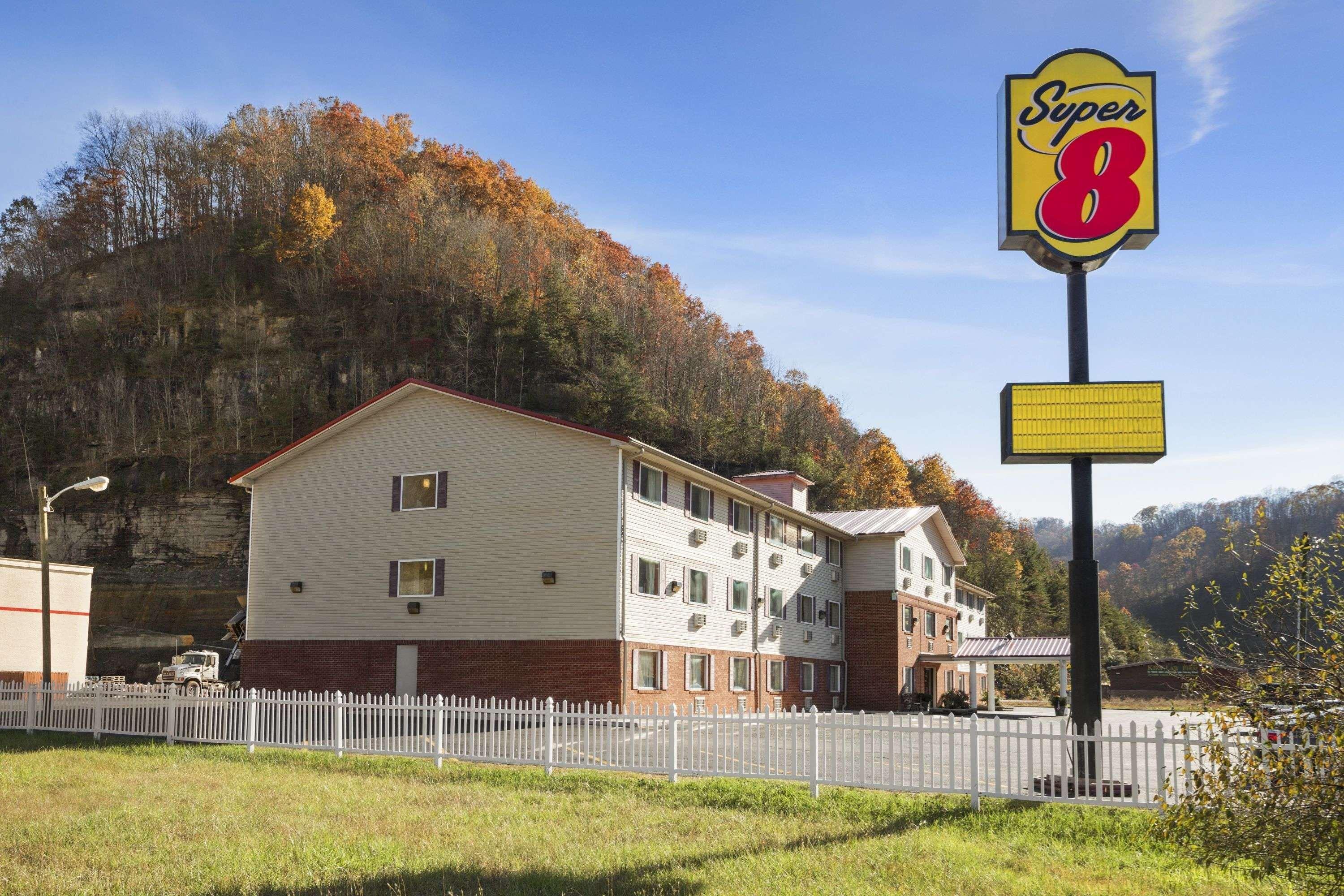 Motel Super 8 By Wyndham 3*