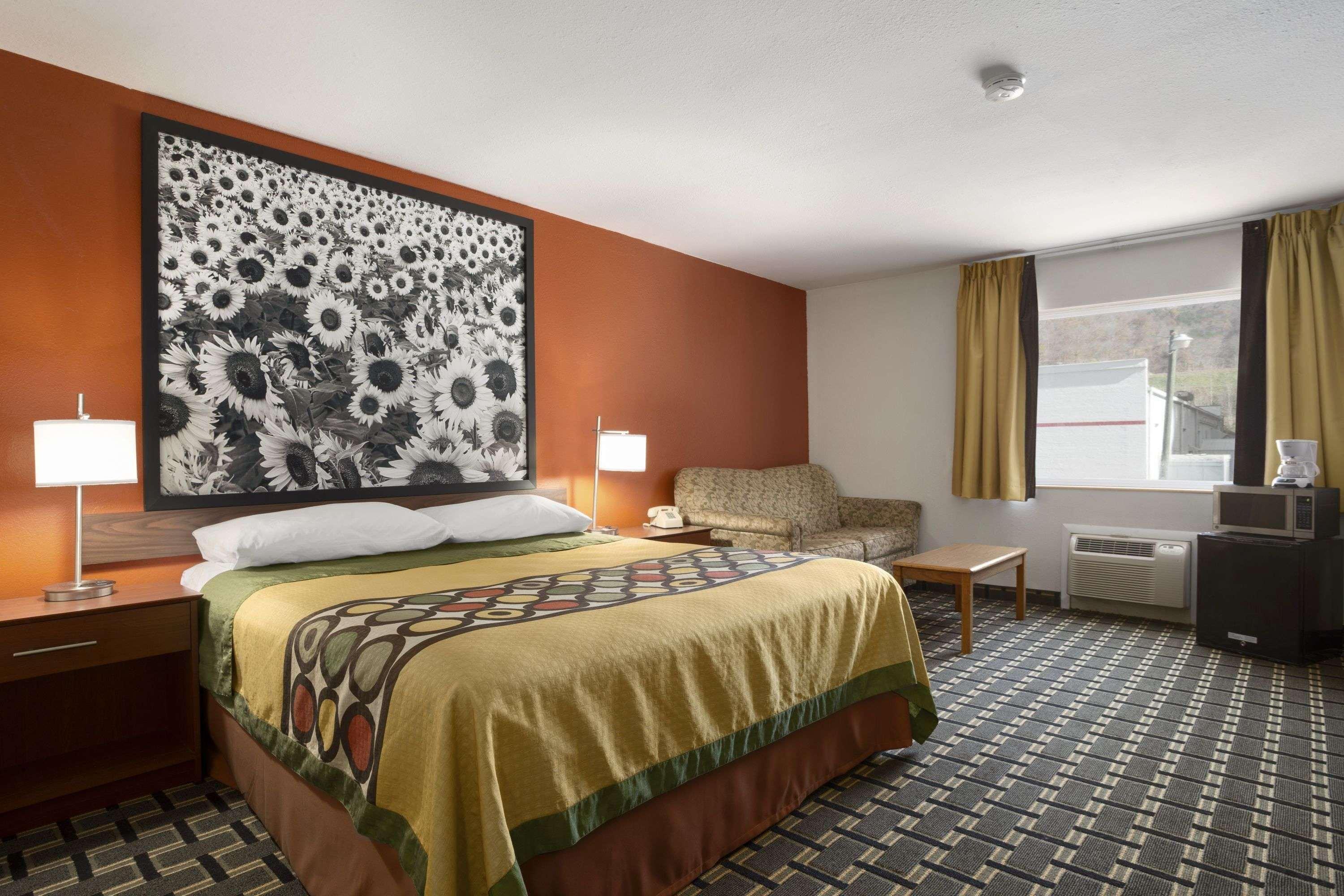Super 8 By Wyndham Prestonsburg