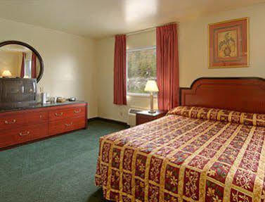 Super 8 By Wyndham